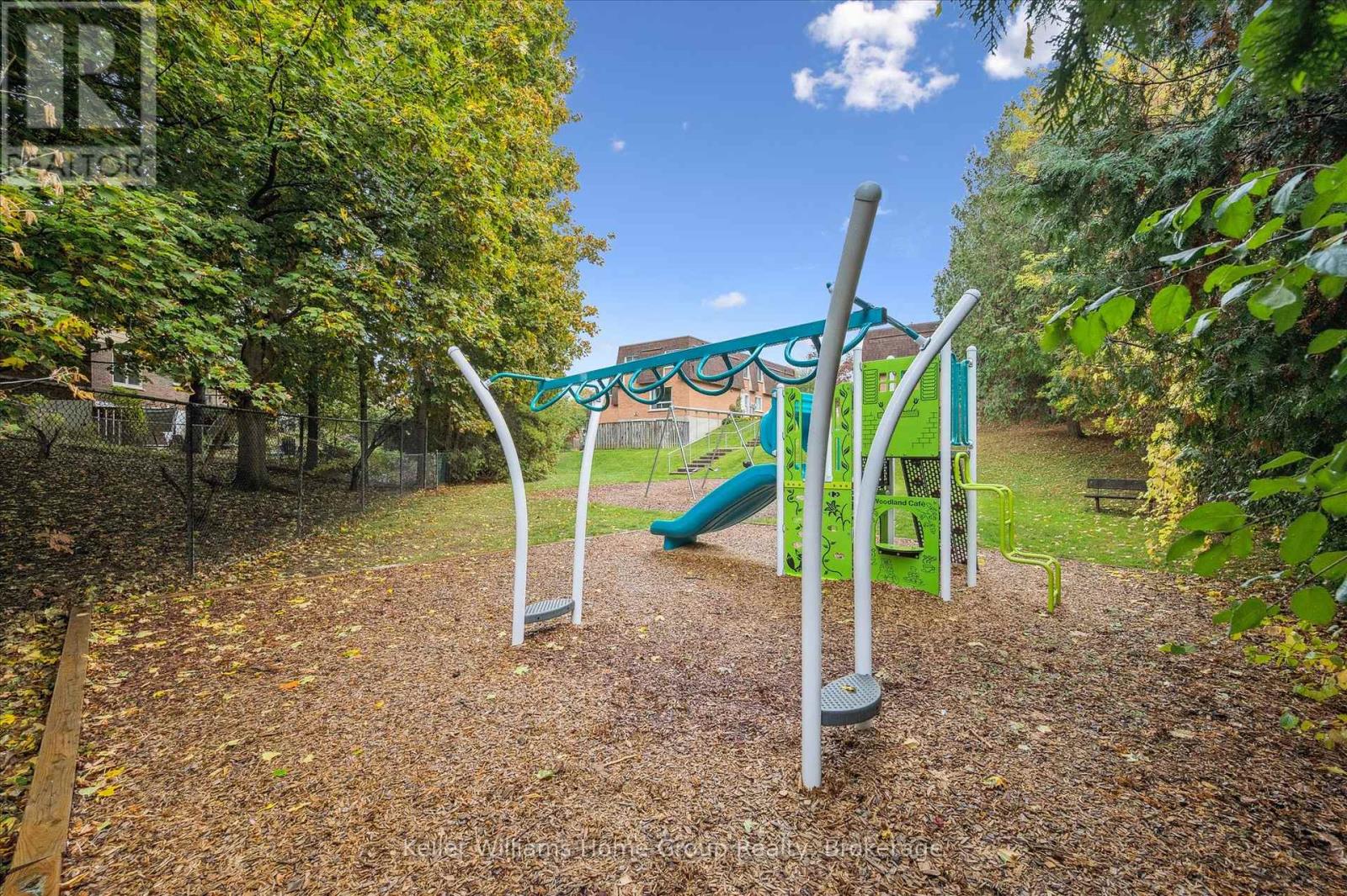 #22 120 COUNTRY CLUB DRIVE - 37