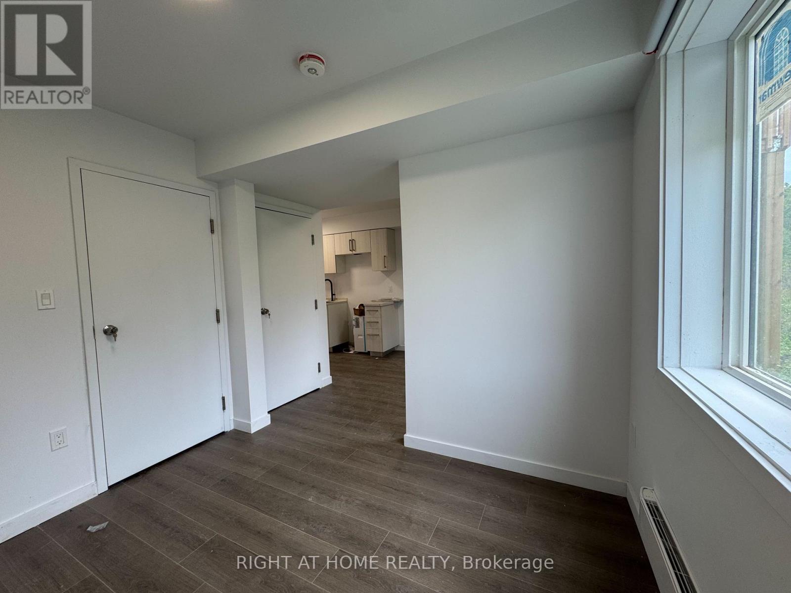 (LOWER) - 107 HIGHRIVER TRAIL, Welland (Broadway) — photo 6