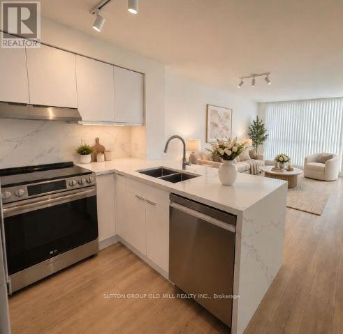 #909 650 QUEENS QUAY W - 12