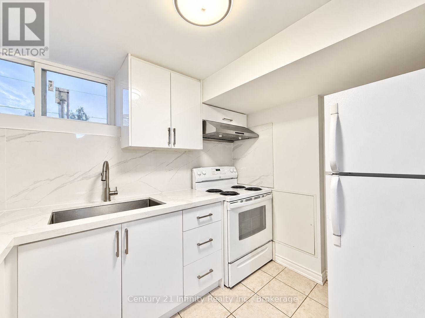 701 MARIA STREET, Whitby (Downtown Whitby) — photo 5