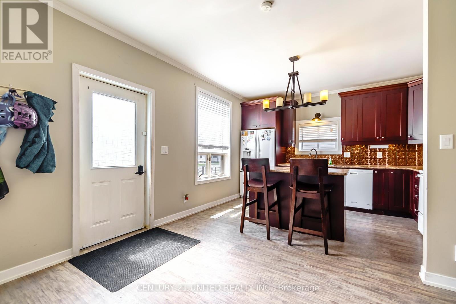 15 MATHISON STREET E - 14
