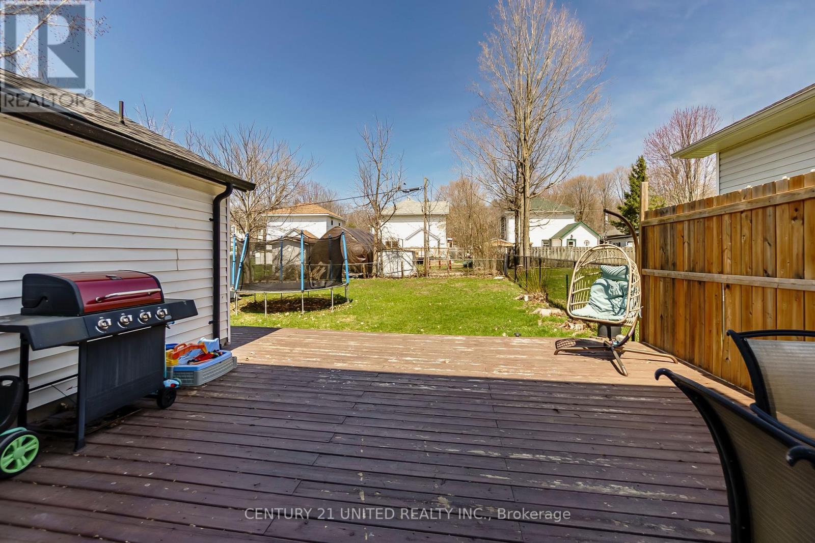 15 MATHISON STREET E - 37