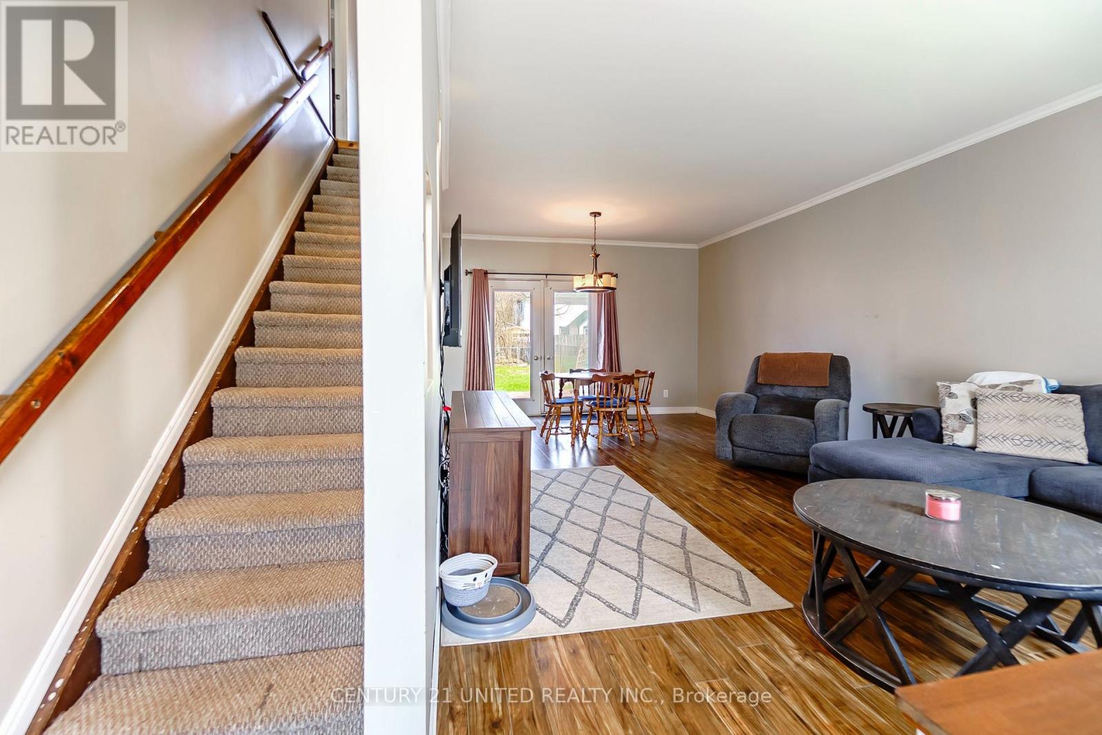 15 MATHISON STREET E - 7