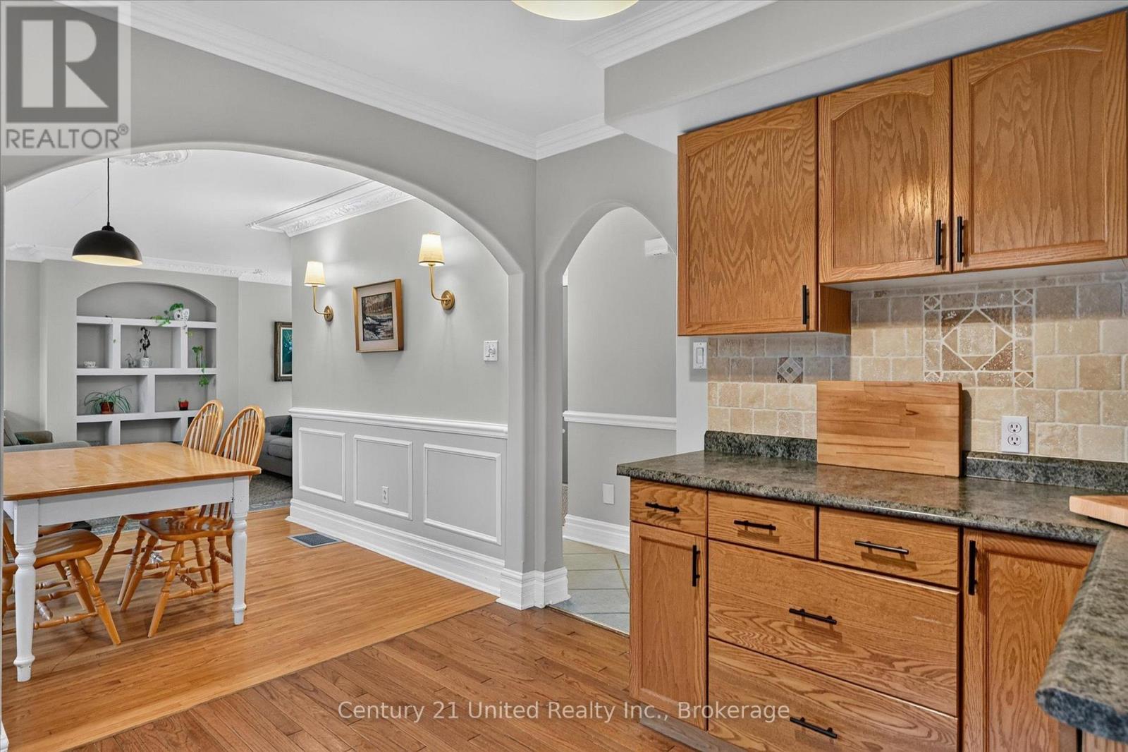 1270 AMUNDSEN AVENUE - 15