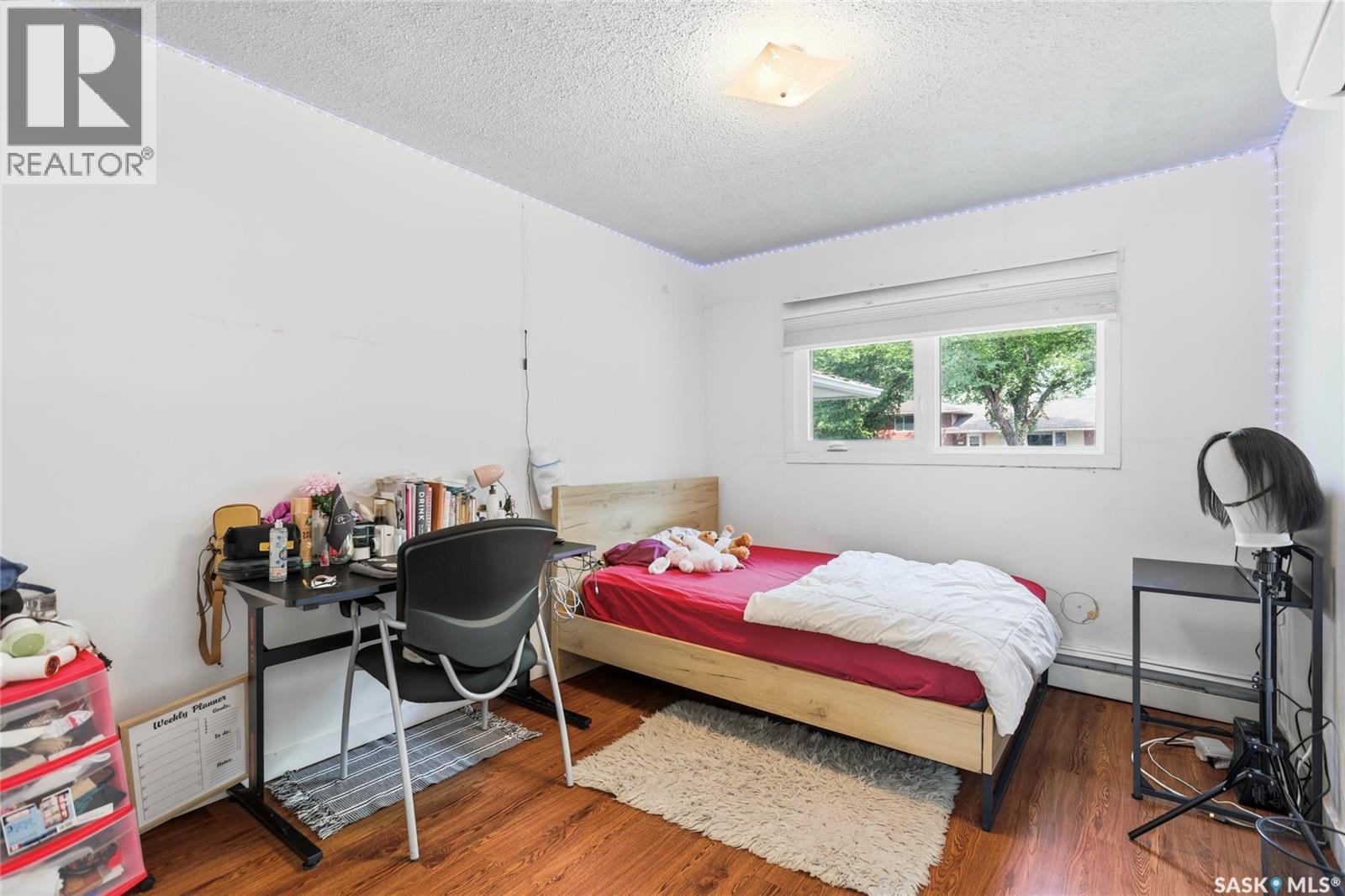 1960 Cowan CRESCENT, Regina Saskatchewan — photo 12