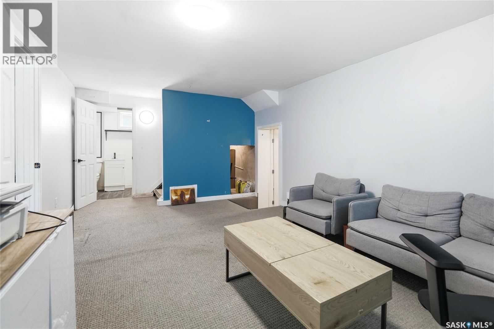 1960 Cowan CRESCENT - Image 23
