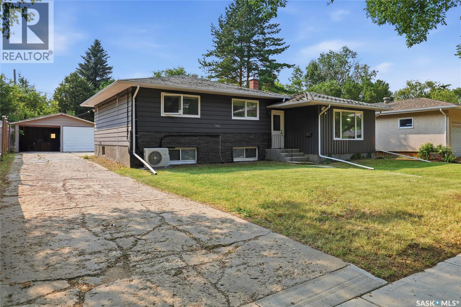 1960 Cowan CRESCENT - Image 37