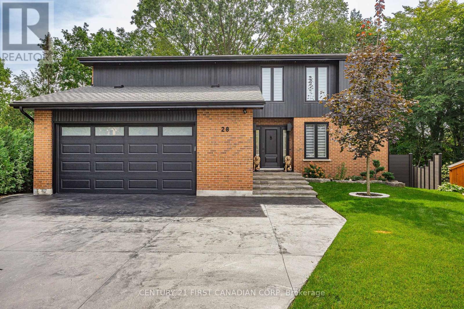 28 LINDBROOK COURT - 1