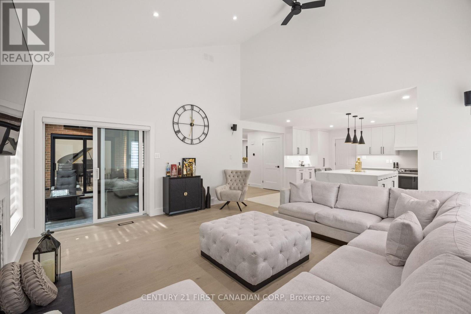 28 LINDBROOK COURT - Image 17