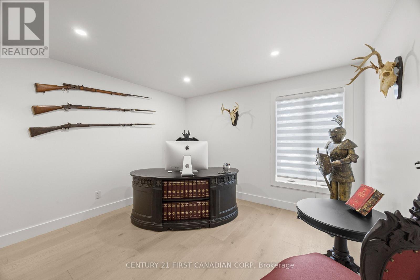 28 LINDBROOK COURT - 20