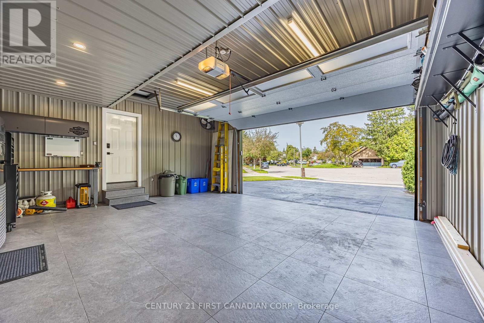 28 LINDBROOK COURT - 36