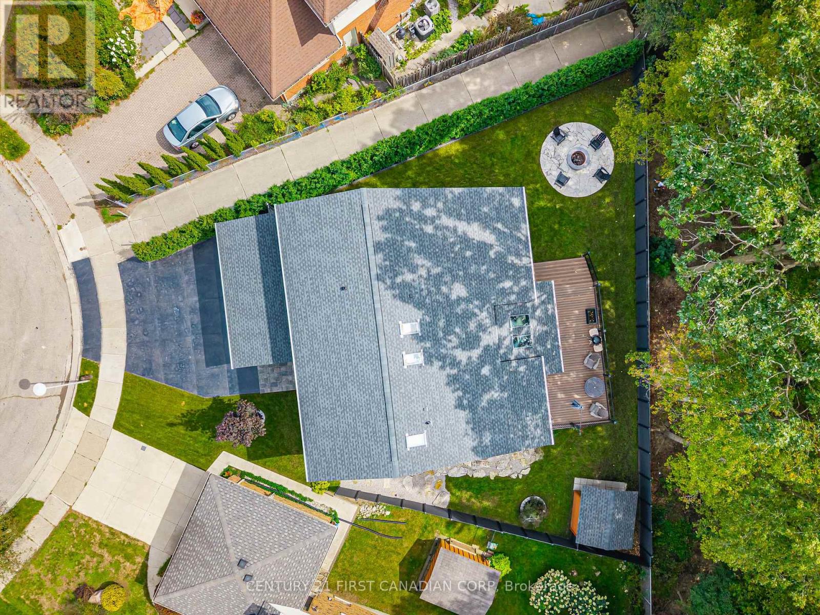 28 LINDBROOK COURT - 48