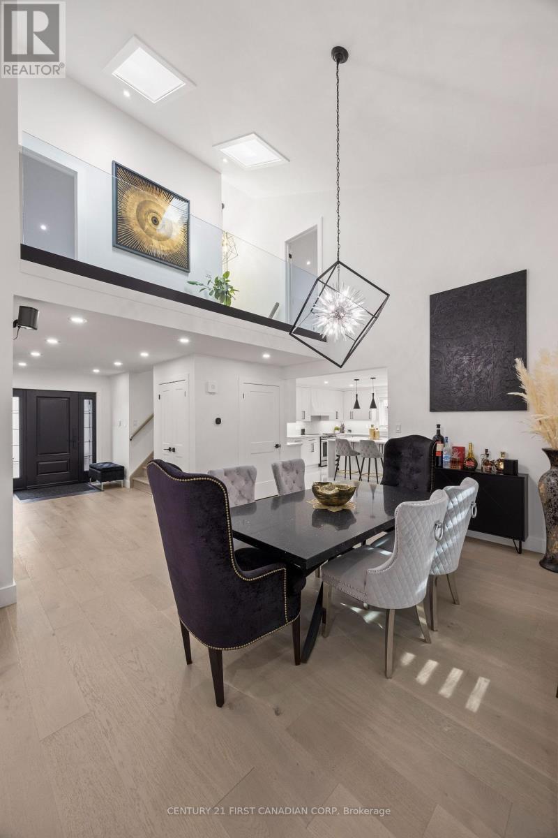 28 LINDBROOK COURT - 9