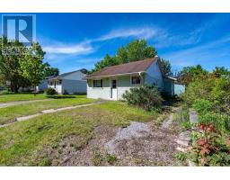 6 Hillcrest Avenue, Deep River, ON K0J1P0 Photo 30