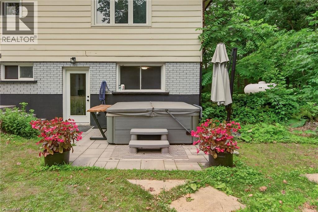 138 REICHELD Road - Image 32
