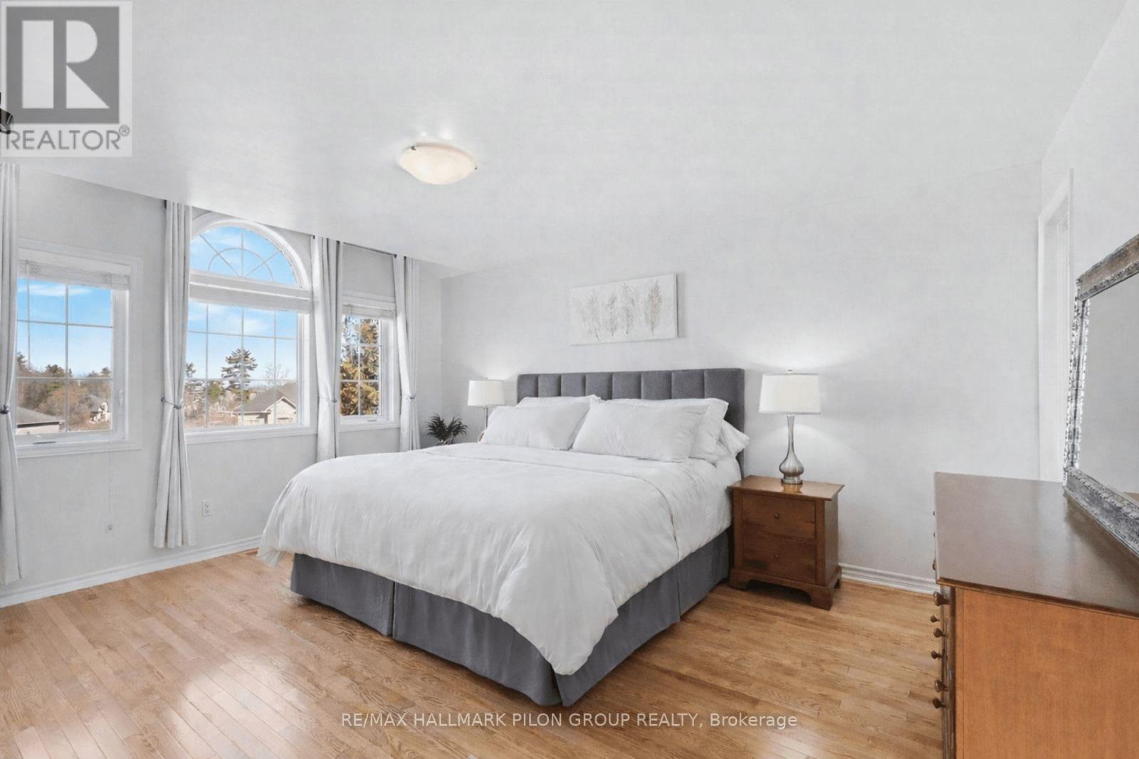 153 SOPHIE STREET - Image 13