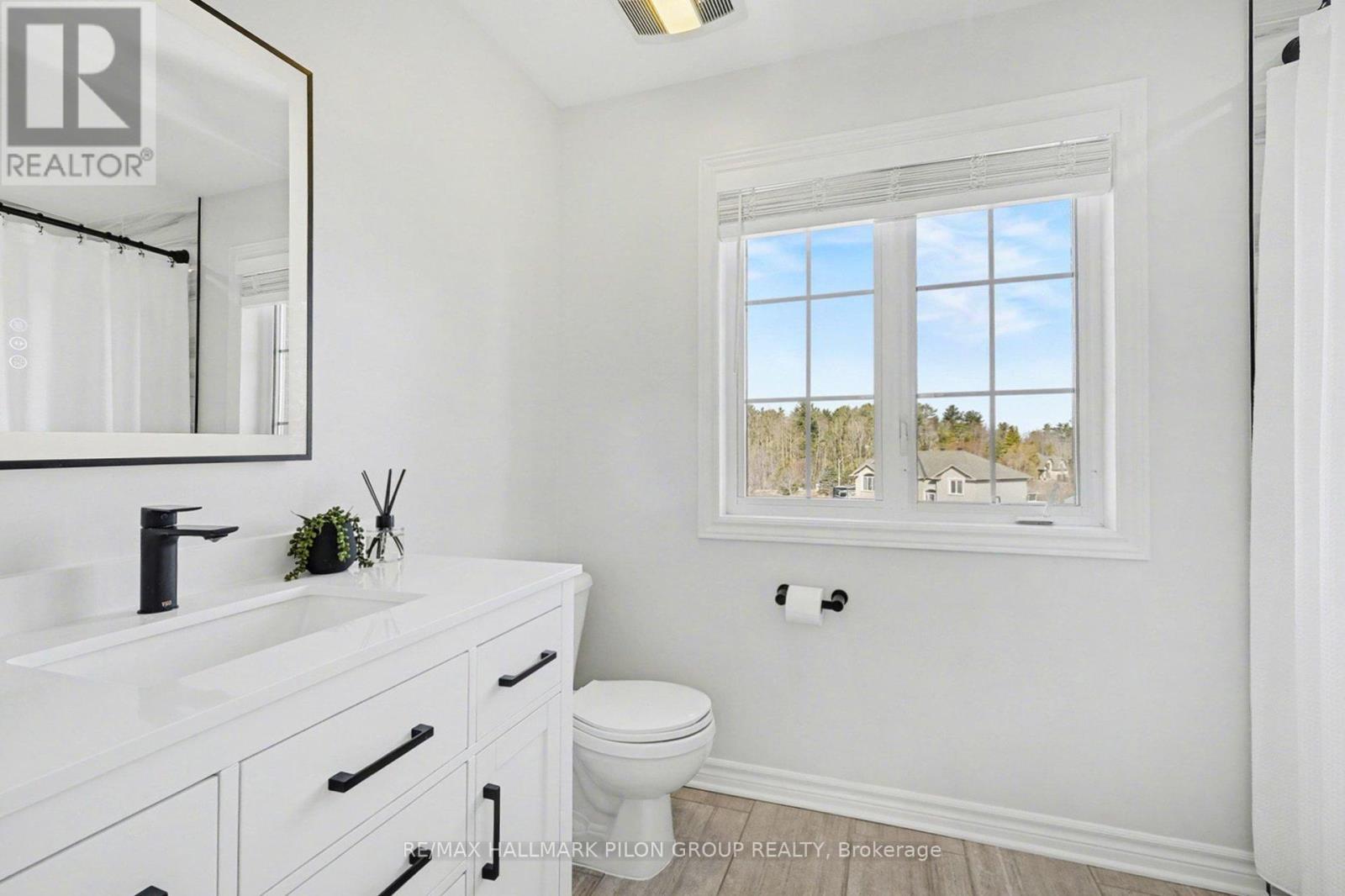 153 SOPHIE STREET - Image 18