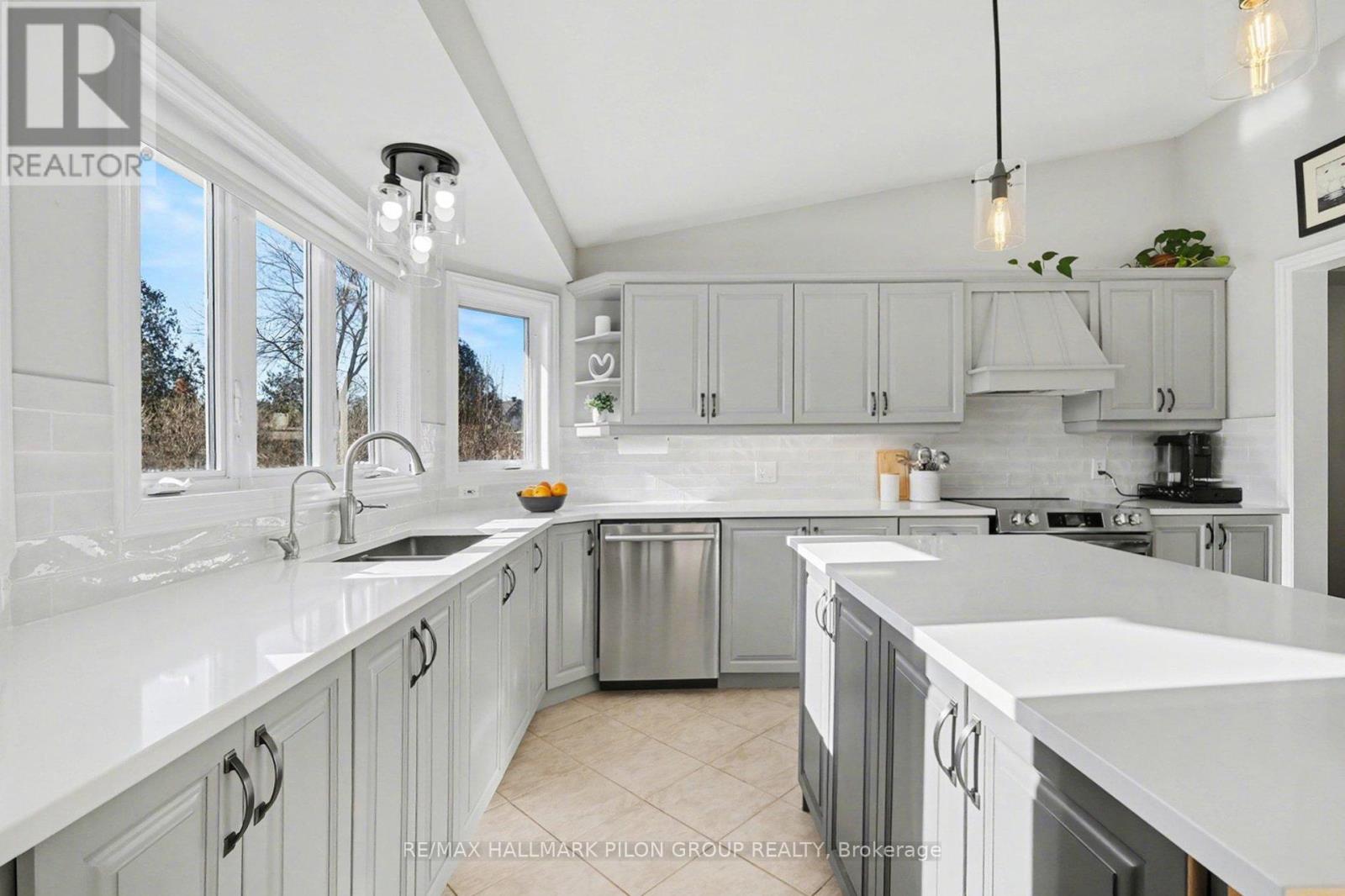 153 SOPHIE STREET, Clarence-Rockland — photo 4