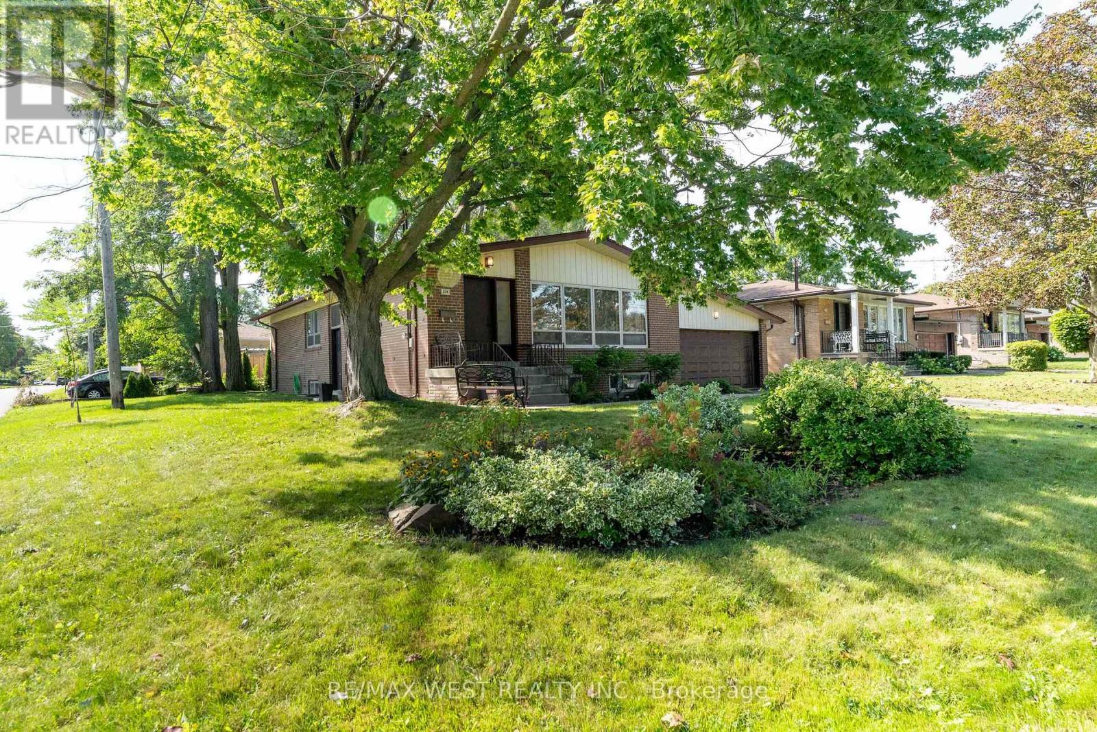 274 MAXWELL STREET - 1