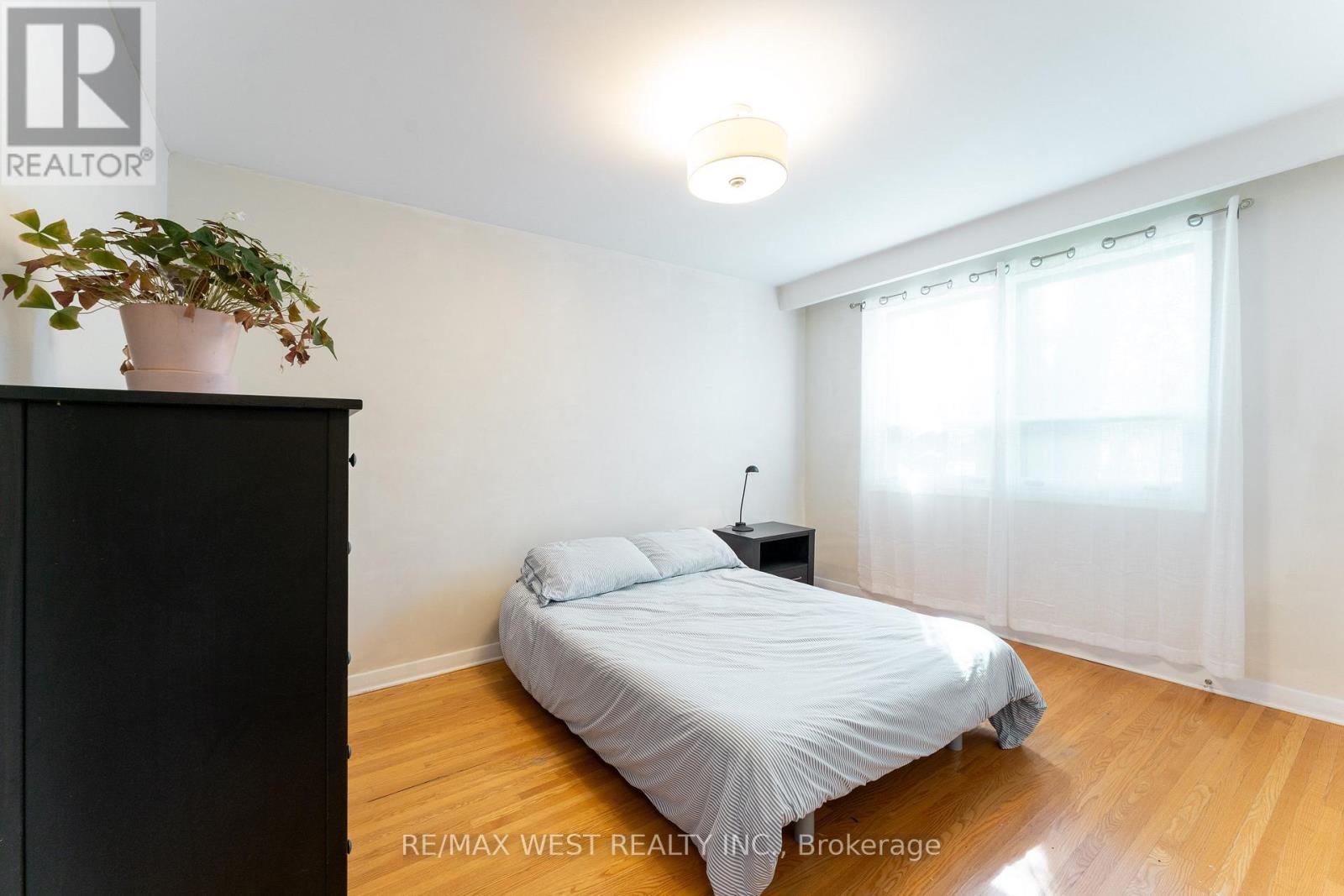 274 MAXWELL STREET - 19