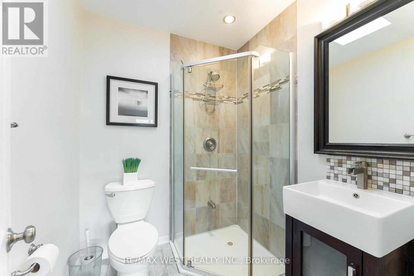 274 MAXWELL STREET - 23