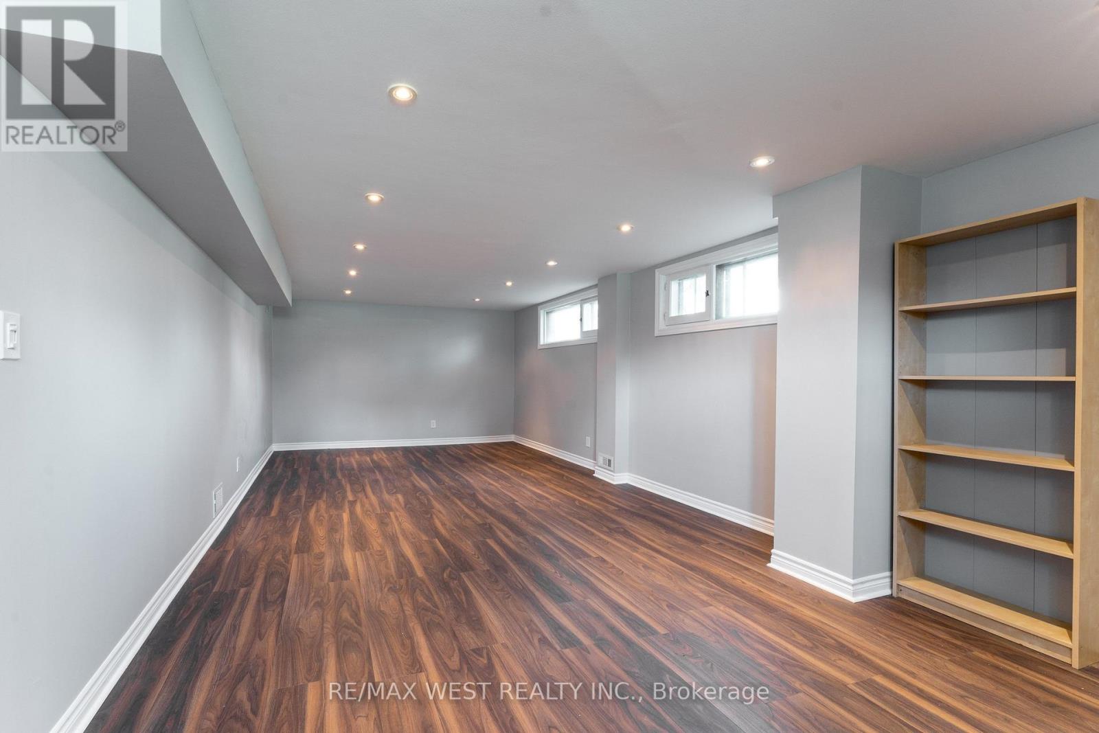 274 MAXWELL STREET - 28