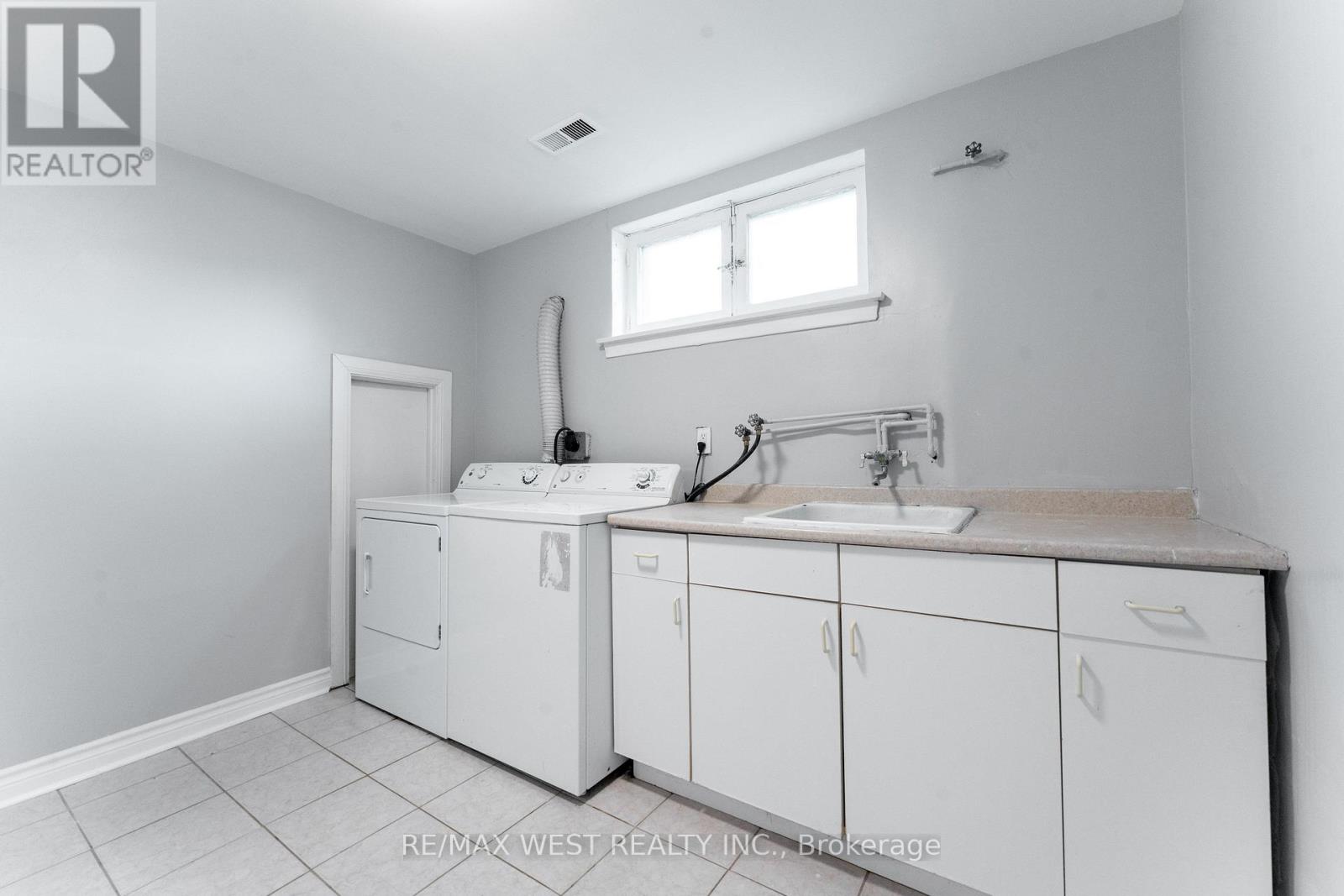 274 MAXWELL STREET - 32