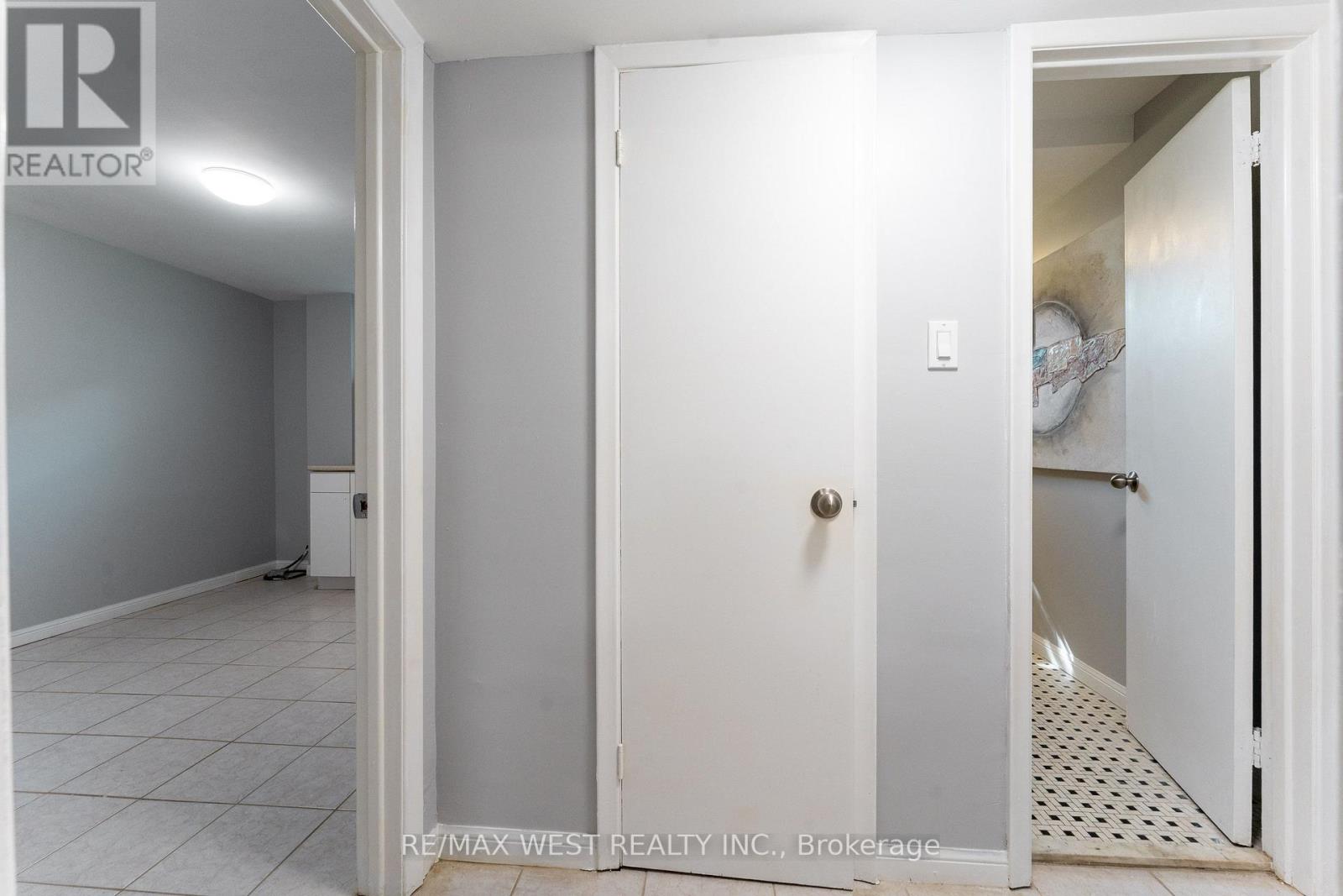 274 MAXWELL STREET - 35