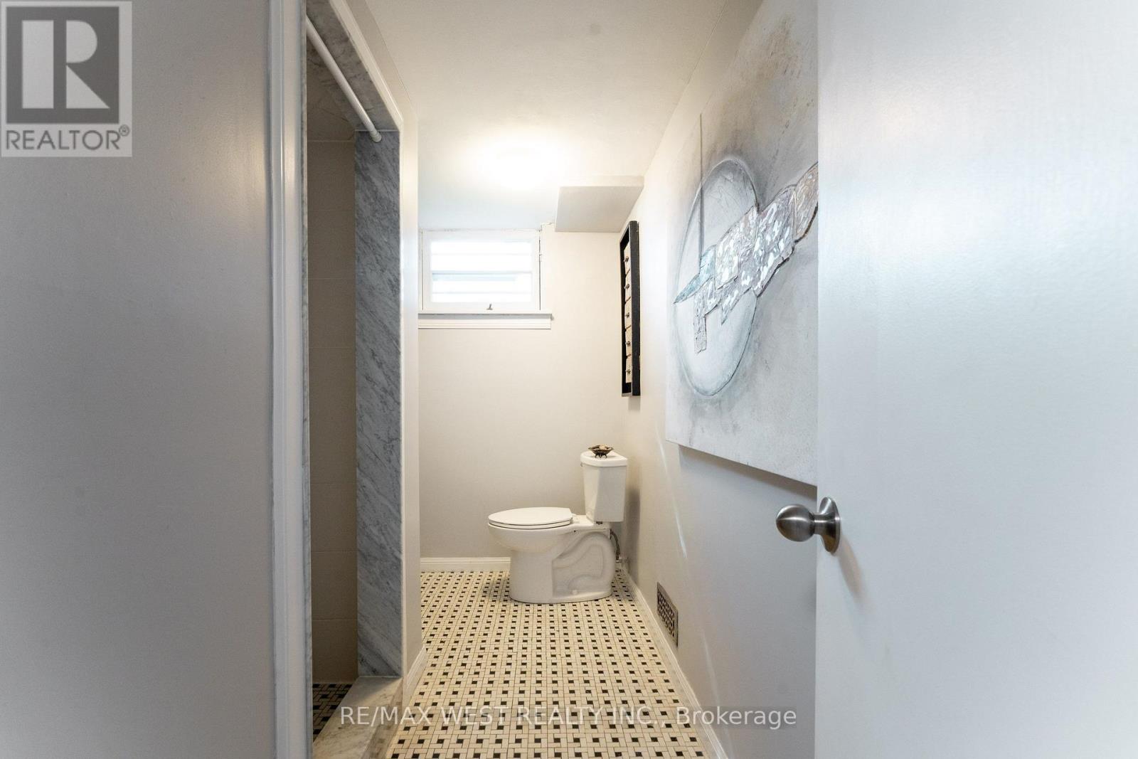 274 MAXWELL STREET - Image 39