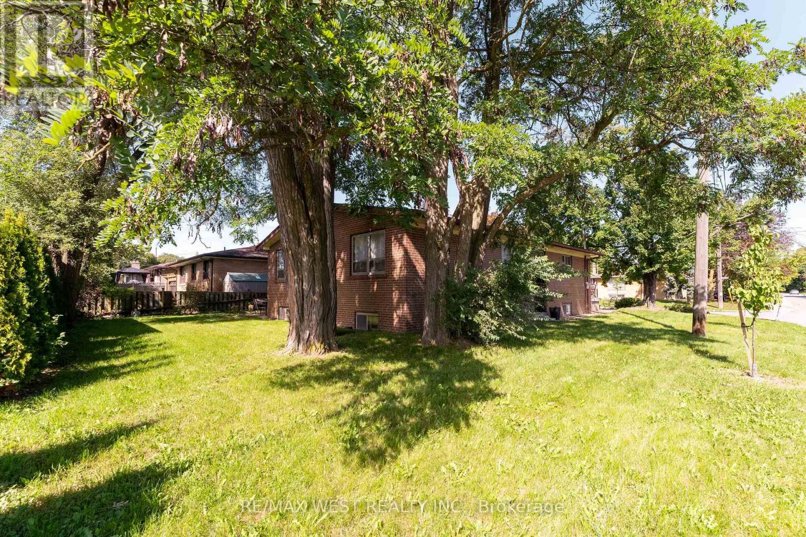 274 MAXWELL STREET - 46
