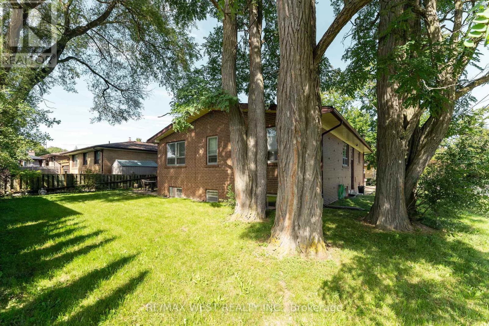 274 MAXWELL STREET - 47