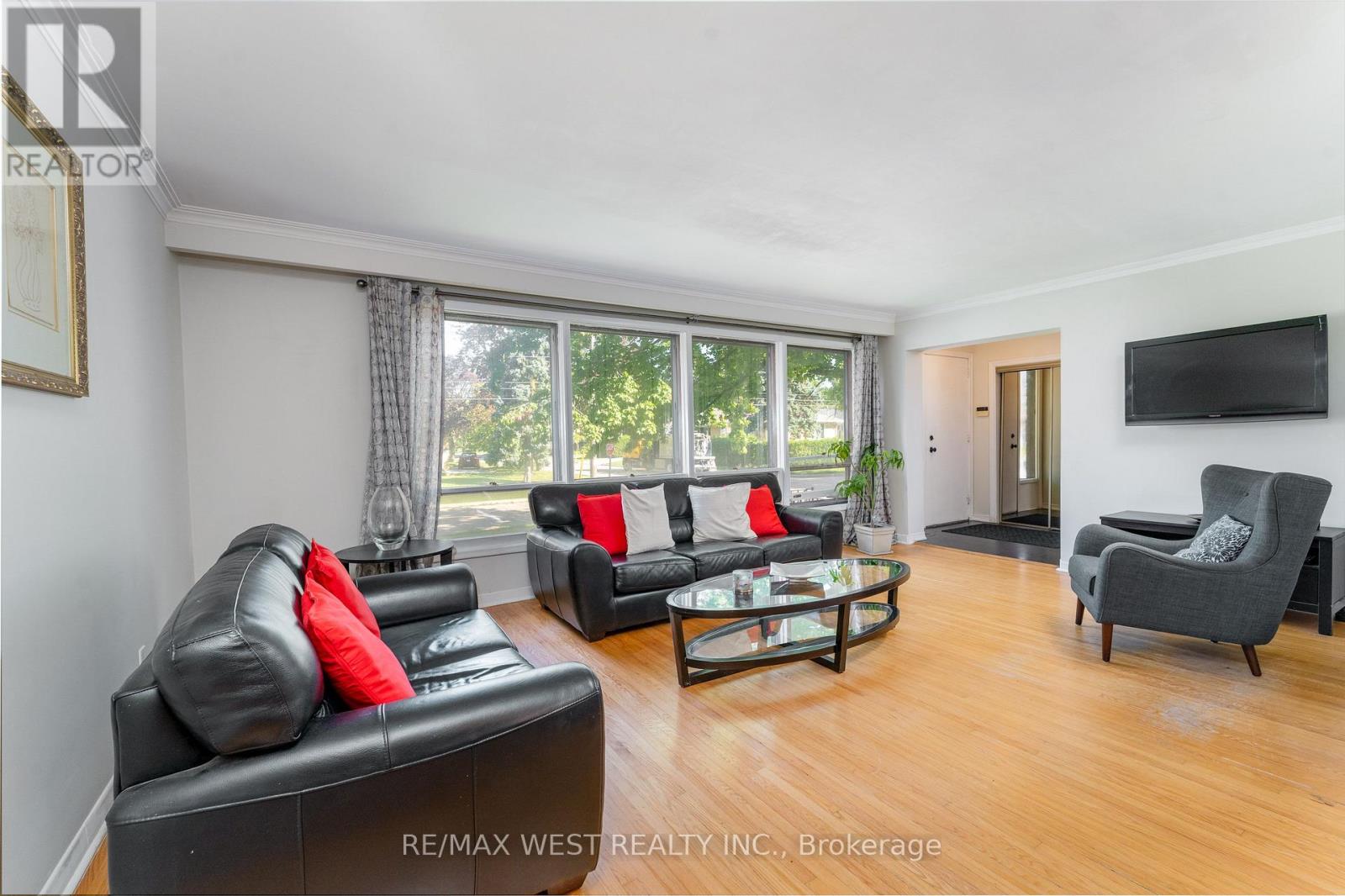 274 MAXWELL STREET - 6