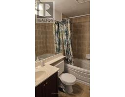 2305 - 10 Northtown Way, Toronto, ON M2N7L4 Photo 15