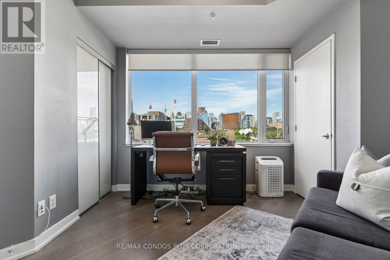 #N405 120 BAYVIEW AVENUE - 22