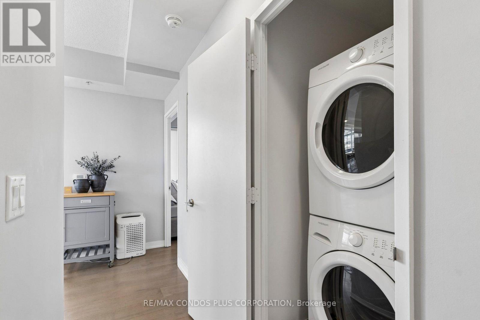 #N405 120 BAYVIEW AVENUE - Image 27