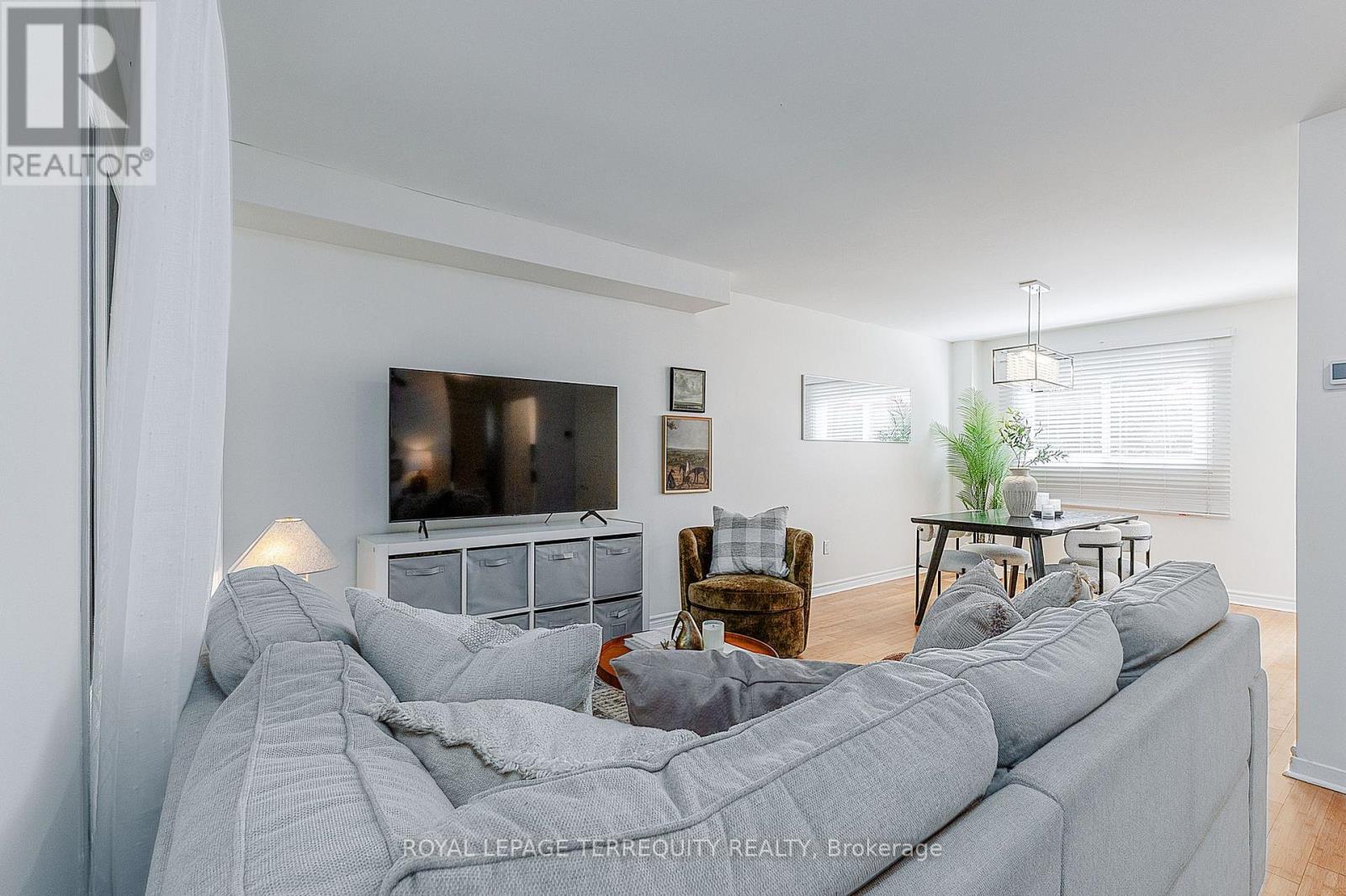 19 BROCKLESBY CRESCENT, Ajax (Central West) — photo 5