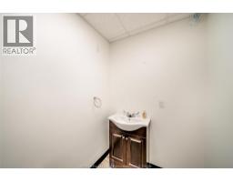 5540 Wyandotte Street East, Windsor, ON N8S1M1 Photo 19