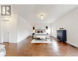 211 Touch Gold Crescent, Aurora, ON L4G3X4 Photo 28