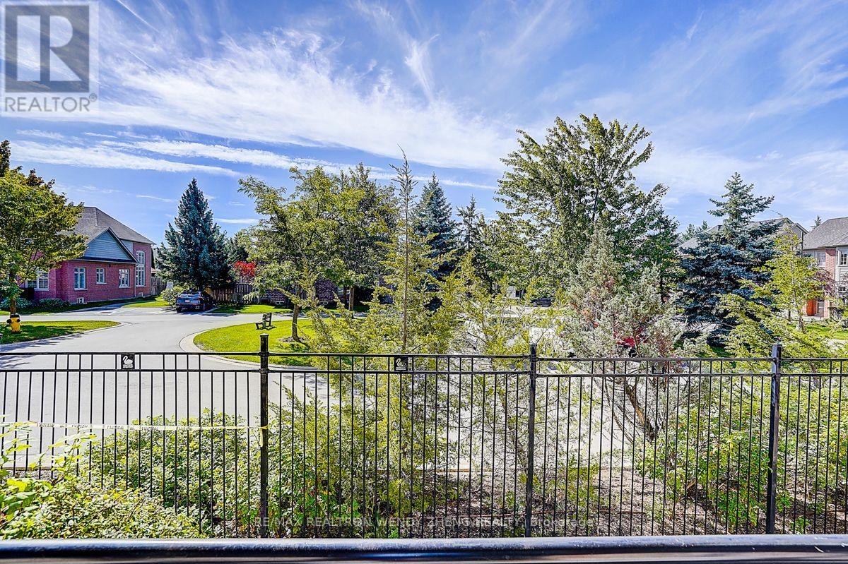 88 LOUISBOURG WAY - 36