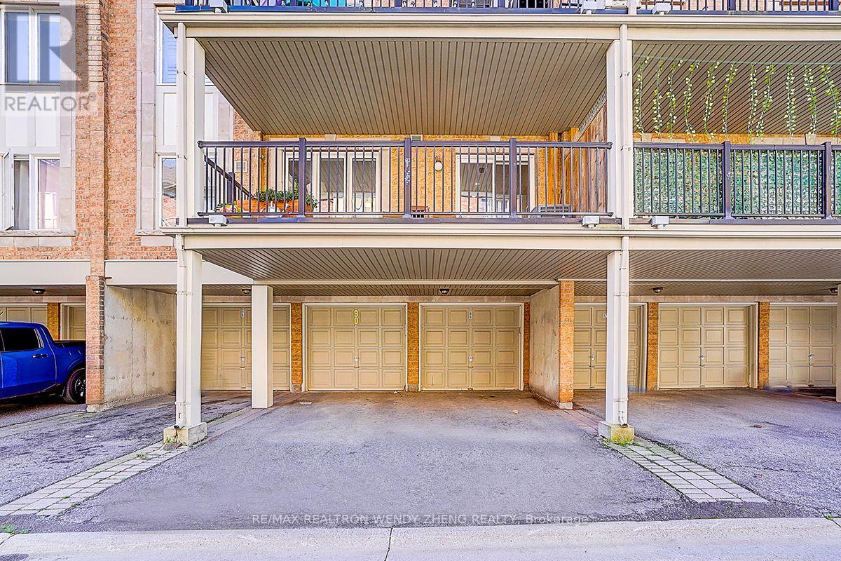 88 LOUISBOURG WAY - 39