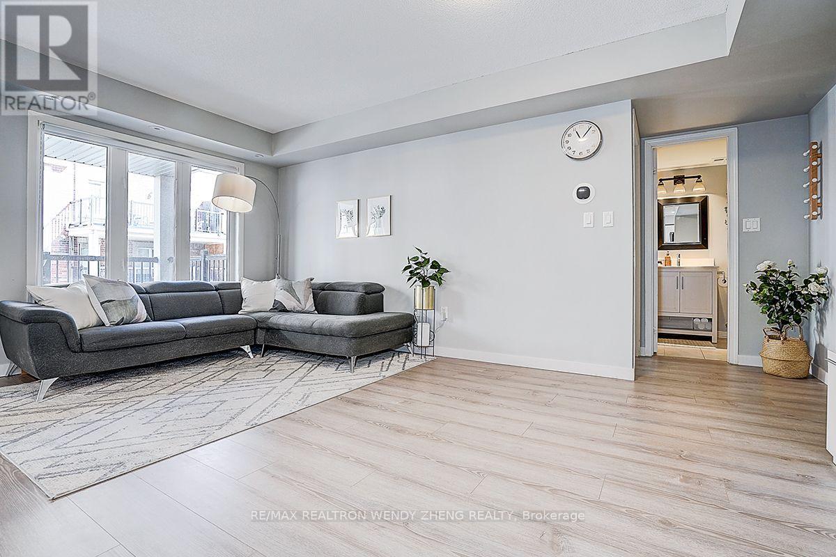 88 LOUISBOURG WAY - 8