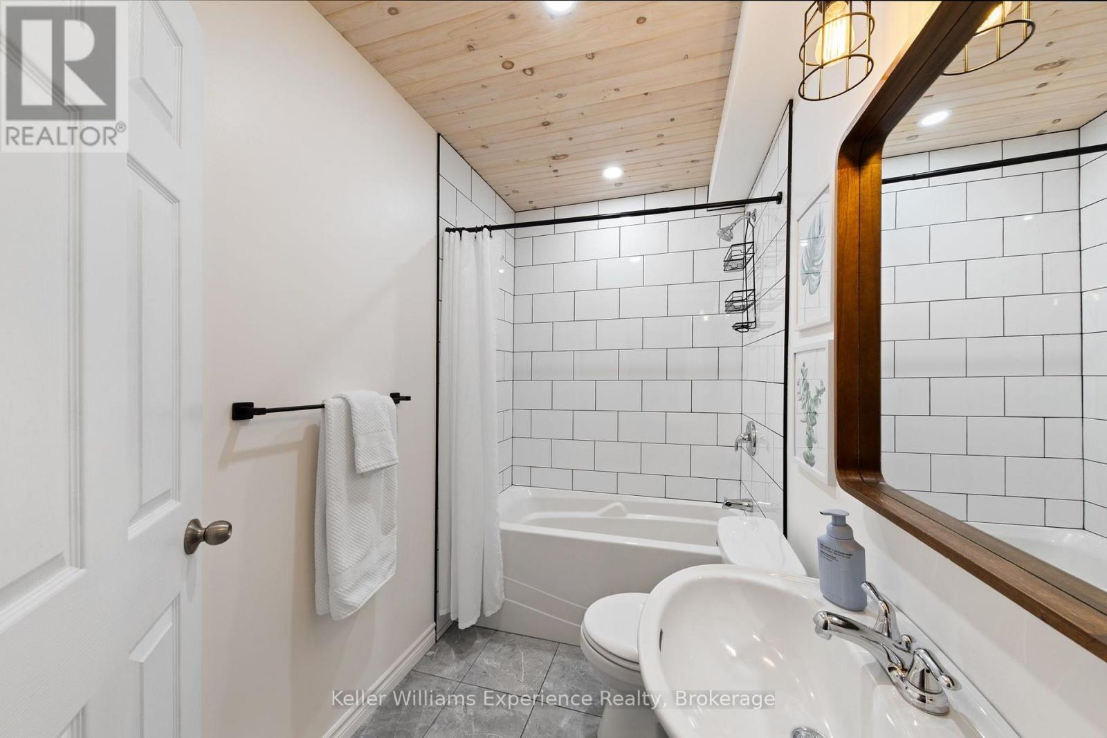 98 ANDERSON CRESCENT - Image 29