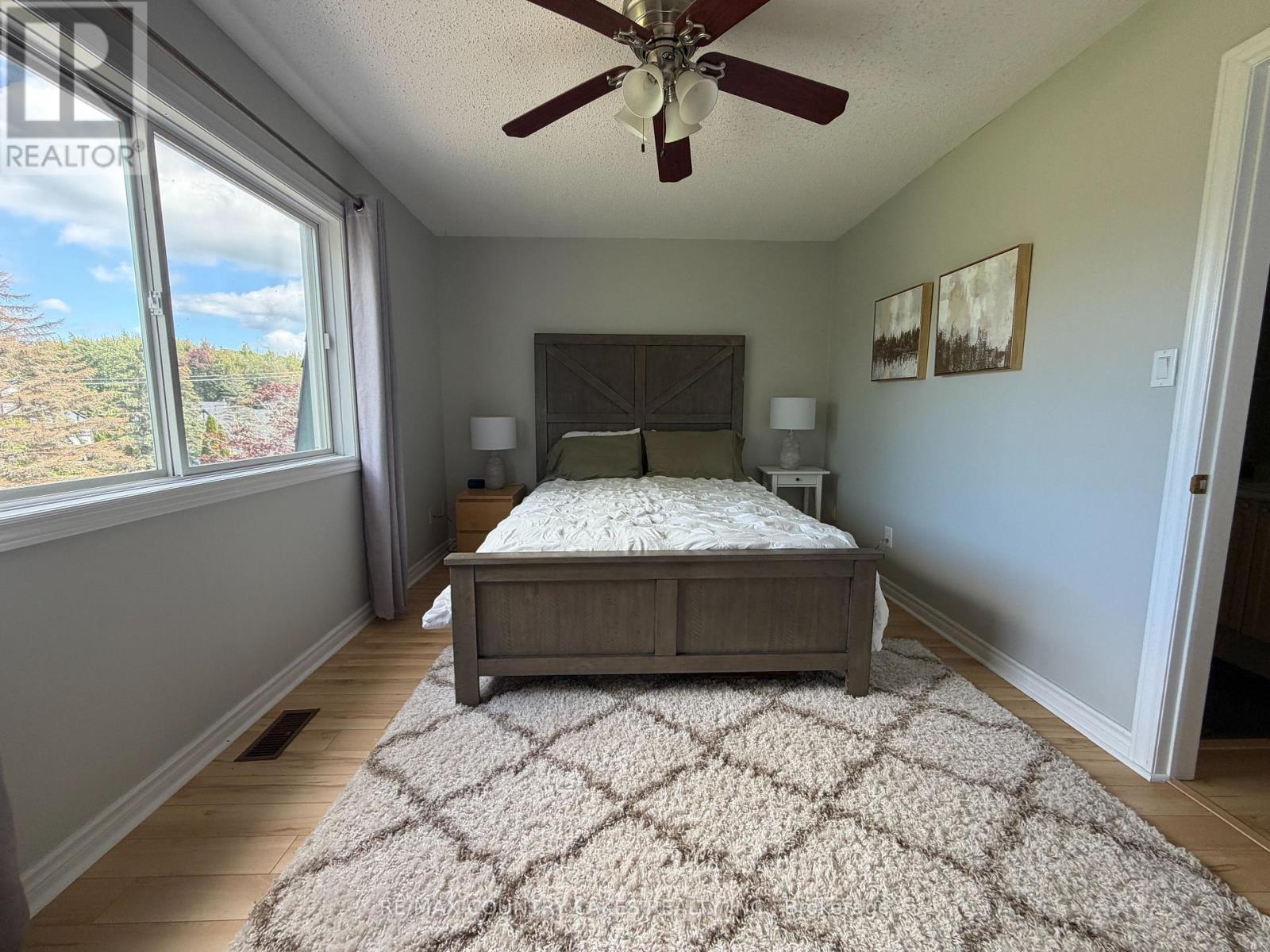 #12 30 LAGUNA PARKWAY - 31