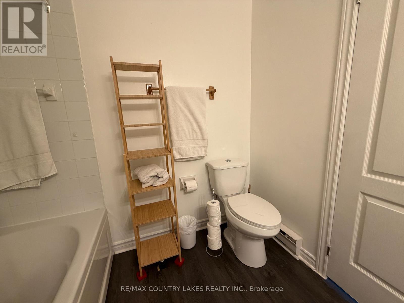 #12 30 LAGUNA PARKWAY - 40