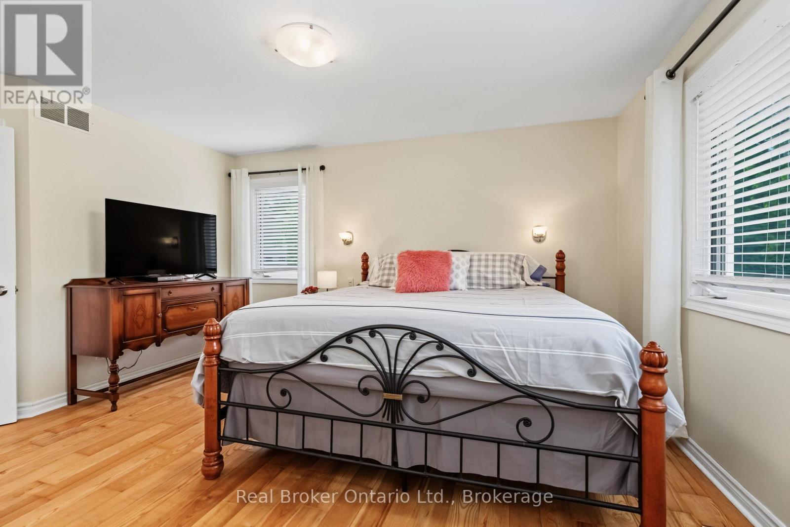 635064 EUPHRASIA HOLLAND TOWNLINE - Image 23