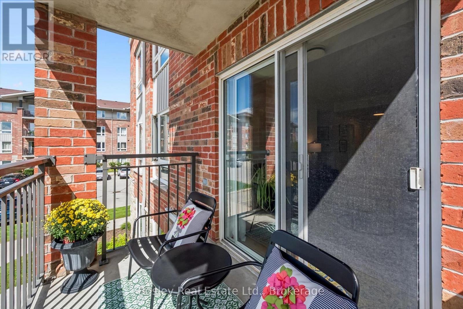 #214 19 WATERFORD DRIVE - 29