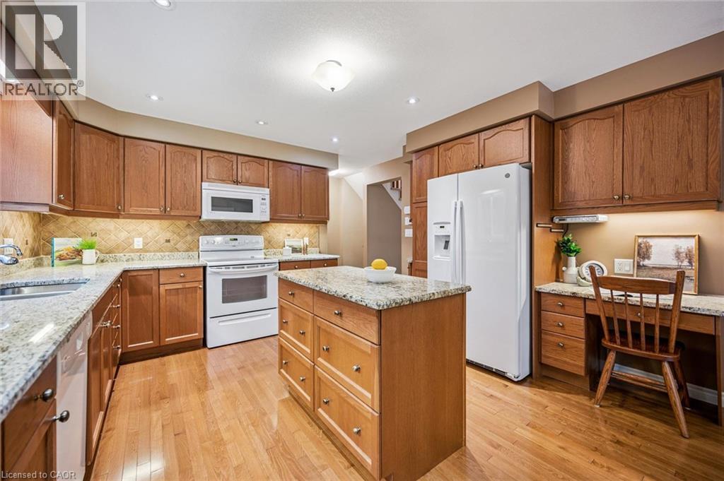 326 TEALBY Crescent - Image 15
