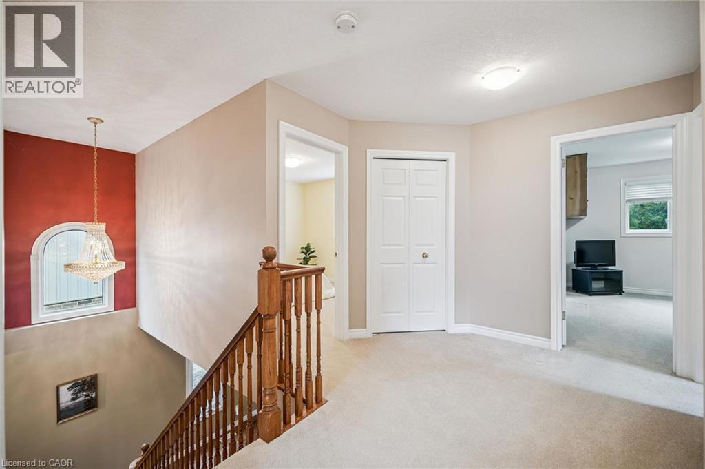 326 TEALBY Crescent - Image 20