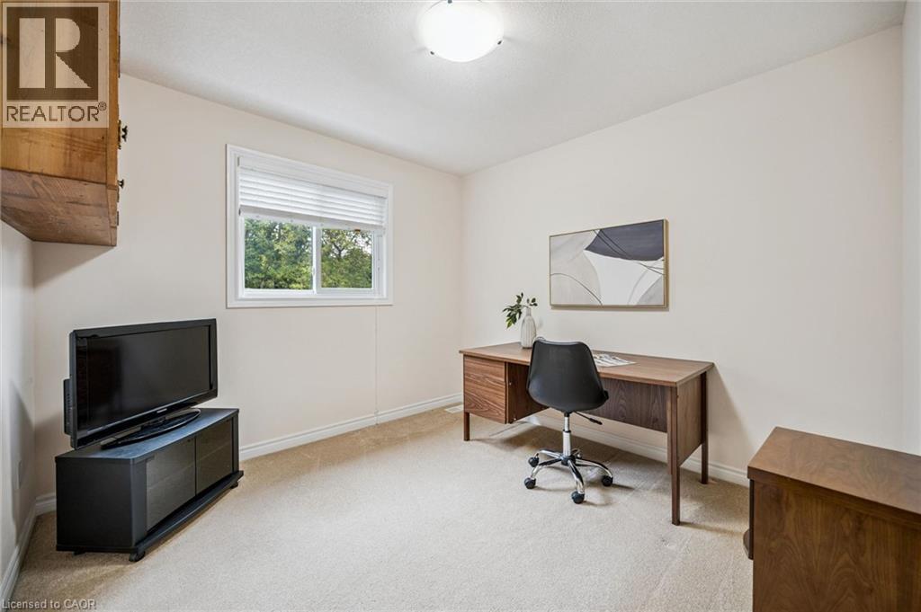 326 TEALBY Crescent - 28