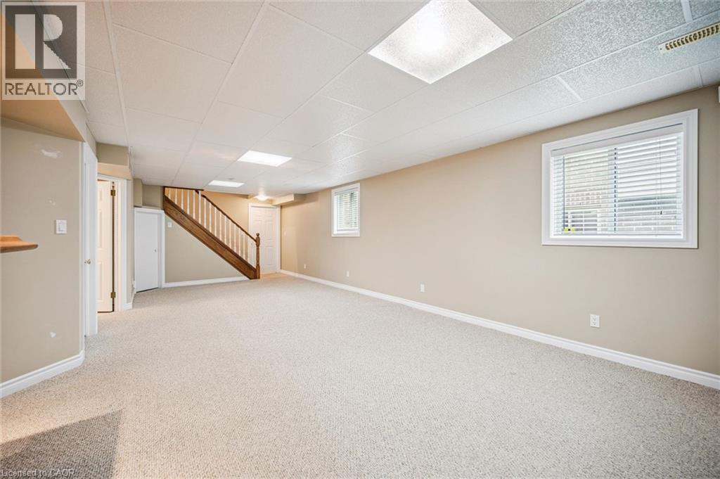326 TEALBY Crescent - 33